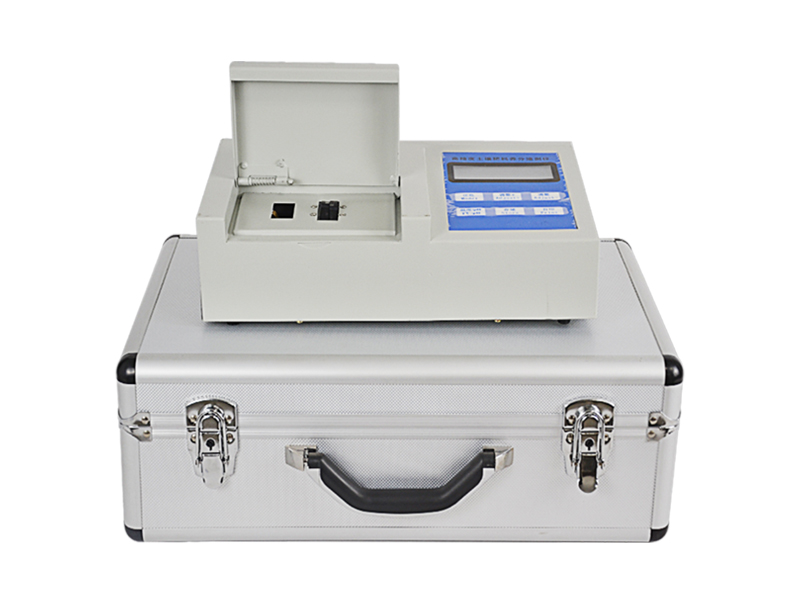 soil nutrient rapid tester Q800.jpg